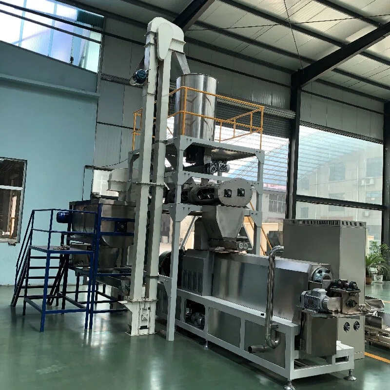 Zhuoheng pet food extrusion section on the factory floor